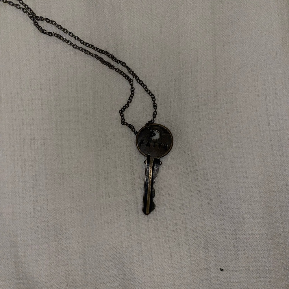 Faith Giving Key - Picture 3 of 4